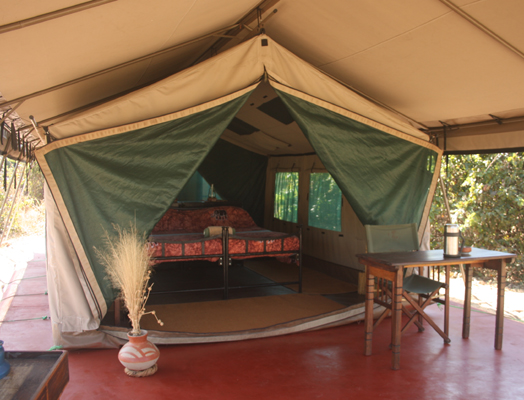 1_Tent_2 - Mdonya Old River Camp - wetu